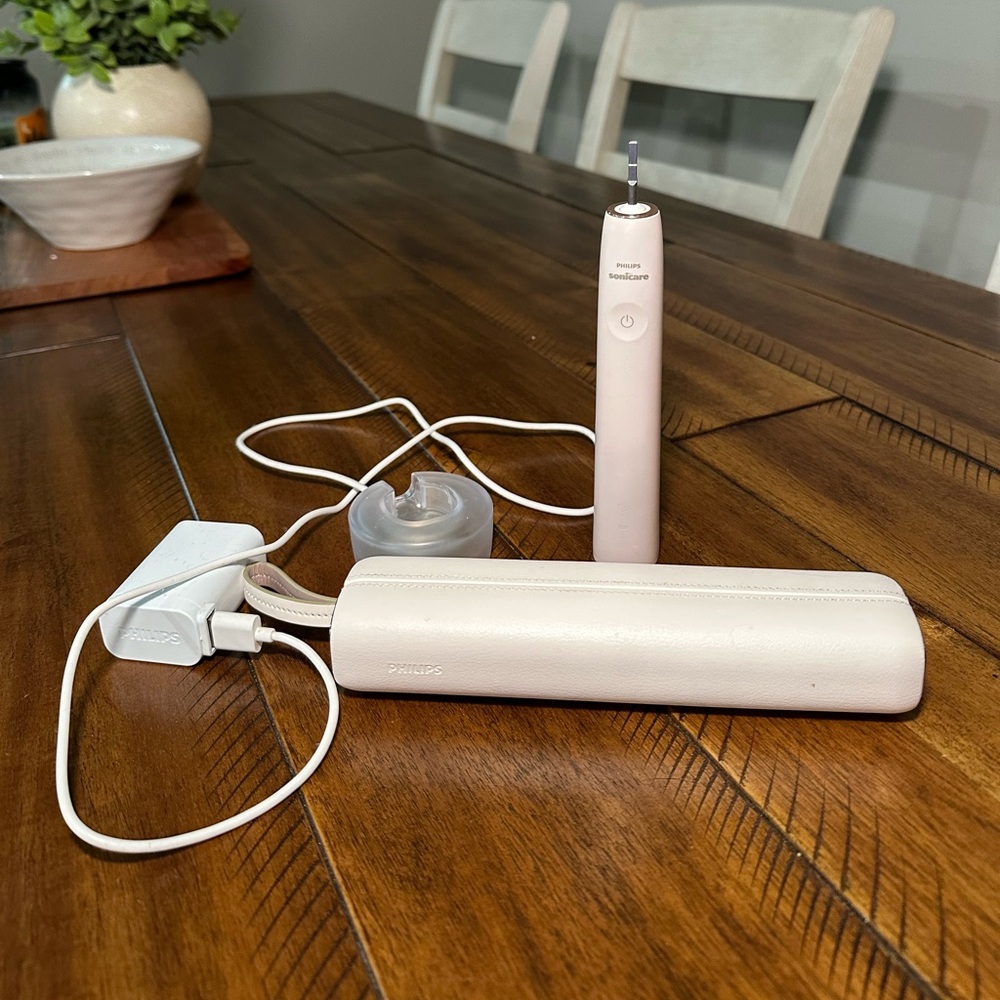 Philips Sonicare 9900 Prestige w/ sense IQ toothbrush with charger